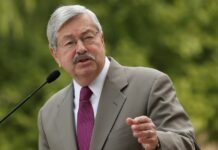 美国驻中国大使:“我们正密切关注香港局势”