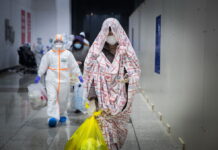 分析:问责官员和火线换将背后的政府公信力疑问