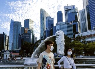 新加坡因应疫情要求2万海外劳工于宿舍内隔离14日