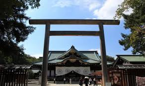 日本靖国神社厕所惊现“将武汉人全部杀掉”字迹