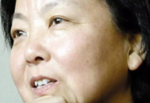 武汉敲锣女与方方 农夫与蛇真人版?