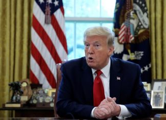 特朗普稱無法接受福奇有關過早重啟經濟後果嚴重的言論