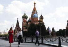 学者联署文章称退出世卫损美国 俄罗斯称反对将国际卫生合作政治化