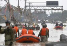 日本九州暴雨成災至少20死