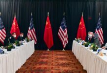 中美会谈开局不利 刀光剑影