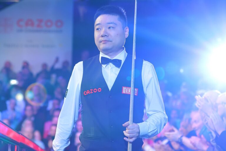 英锦赛丁俊辉6-0战胜奥沙利文 晋级半决赛
