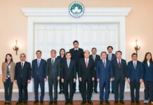 李家超與賀一誠會面