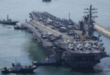 美國航空母艦抵達越南峴港