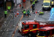 汽車衝撞利物浦慶祝隊伍致27人受傷送醫 警方非視為恐怖主義事件