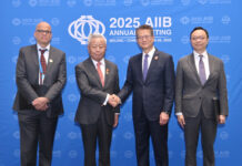 香港財政司司長陳茂波:亞洲經濟展現韌性 為香港帶來新機遇